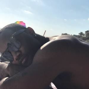 Meet your Posher, Leroy